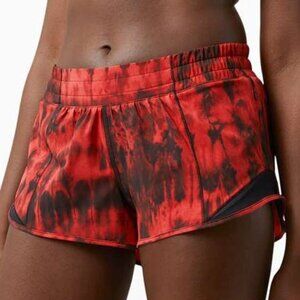 Lululemon Hotty Hot Short II 2.5" *Game Day - 6 Game Day Red Black Multi / Black